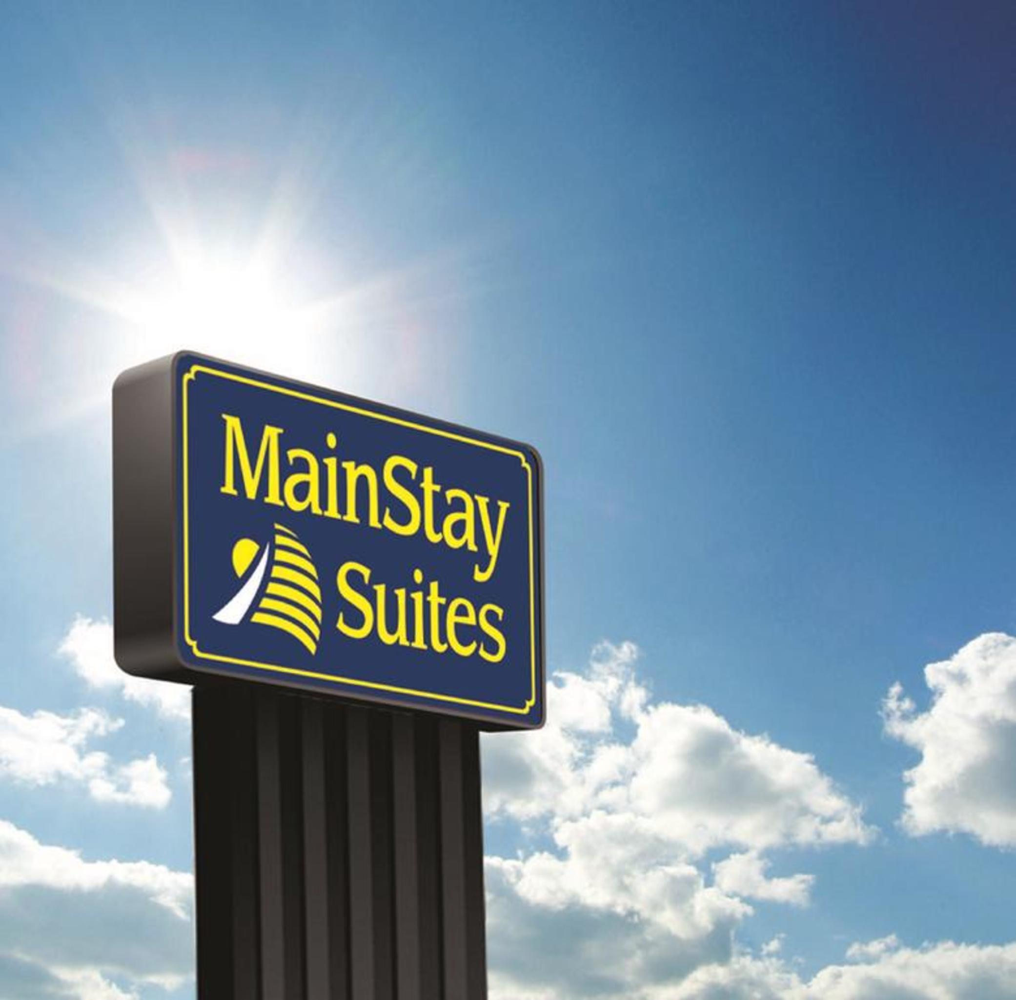 Mainstay Suites Denver International Airport Bagian luar foto